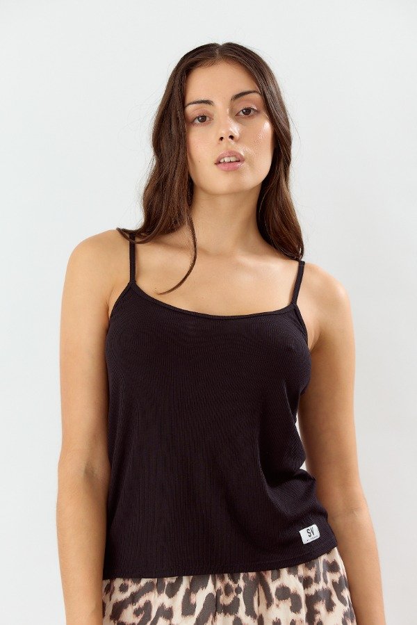 Producto - KELE MUSCULOSA CON REGULACIÓN