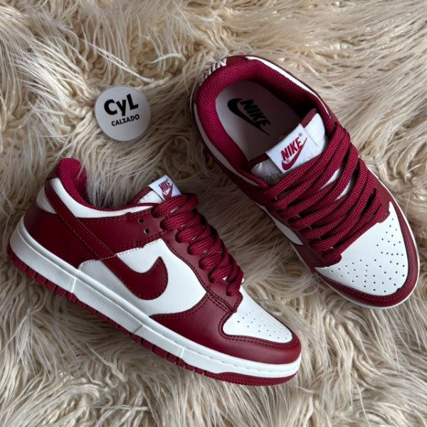 Producto - SB Dunk Bordó - 0