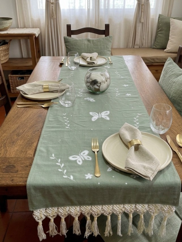 Producto - Camino de Mesa- Primavera verde
