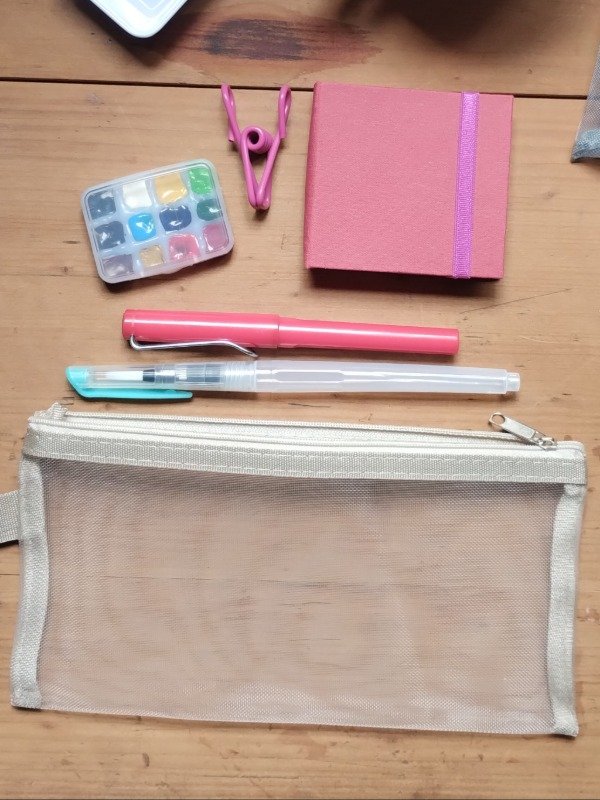 Producto - Kit acuarela con cartuchera y Sketchbook 300gr