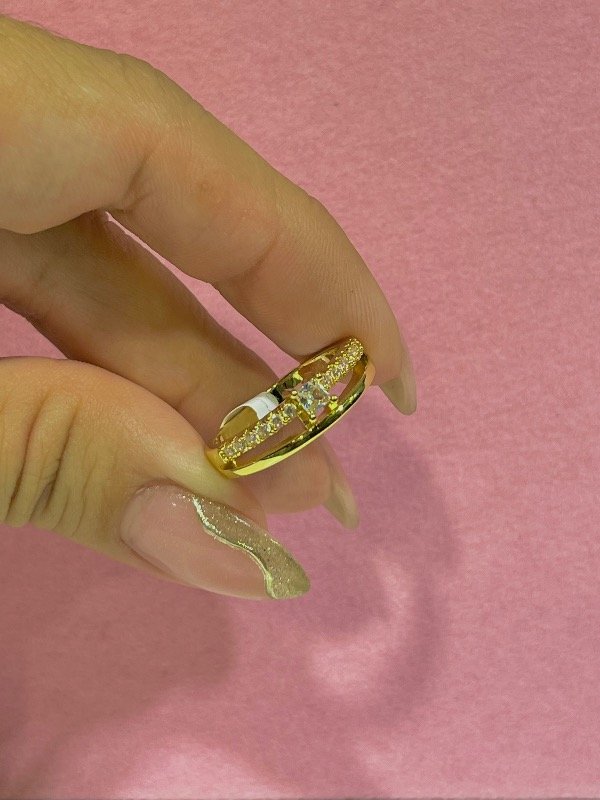 Producto - ANILLO Radiante  GOLD MICROPAVE