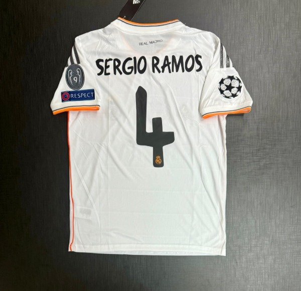 Producto - Camiseta RETRO Real Madrid 2013/14 Titular Sergio Ramos 4