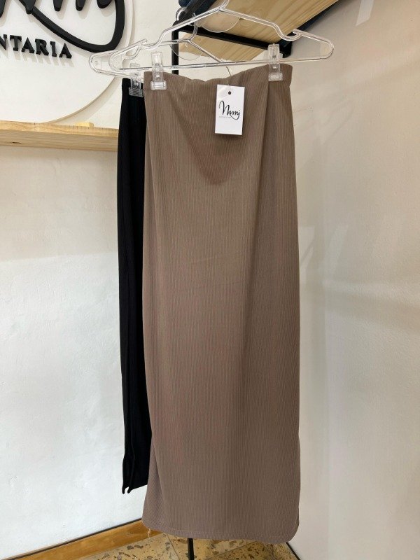 Producto - POLLERA TUBO COTTO