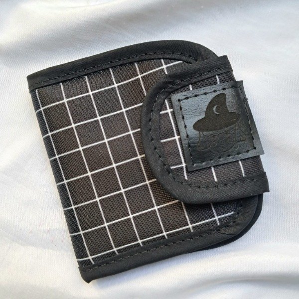 Producto - Billetera cuadrillé ByN