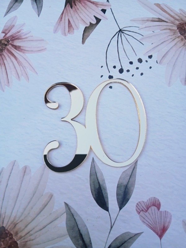 Producto - Topper frontal acrilico dorado 30