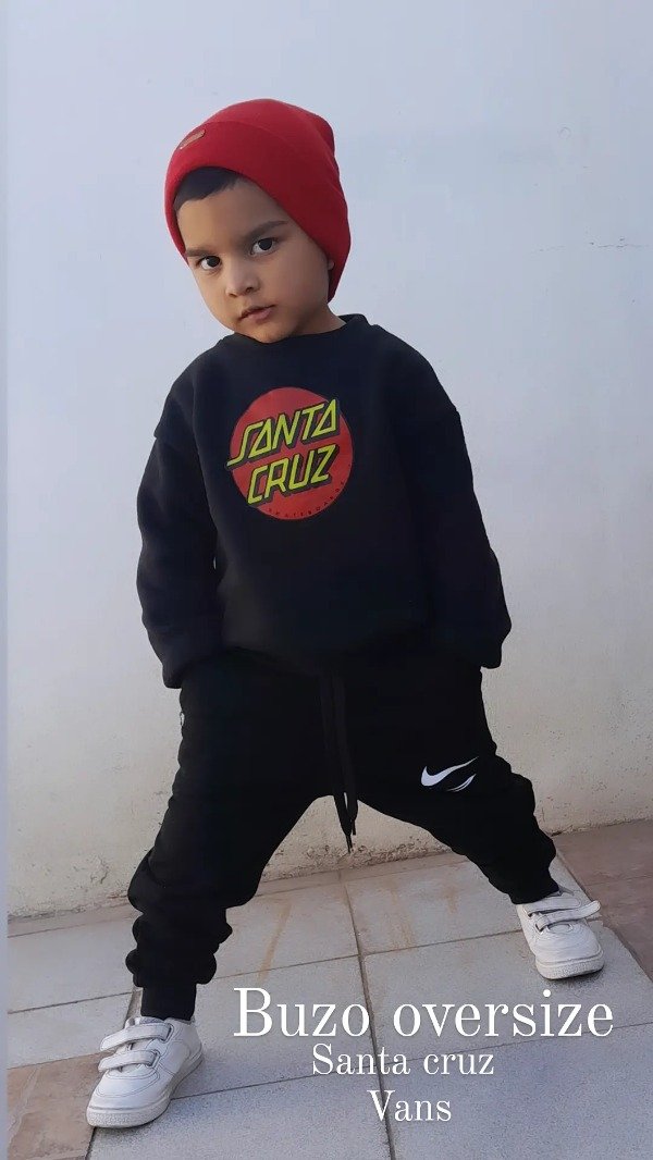 Producto - Buzo santa cruz oversize