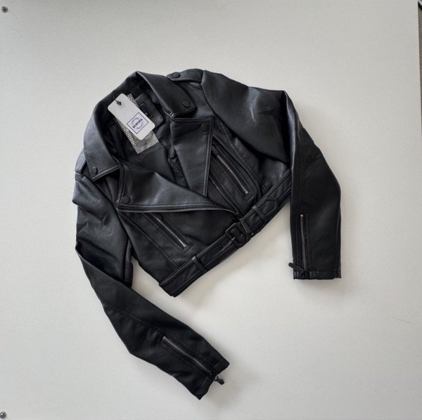 Producto - JACKET ECOCUERO BLACK