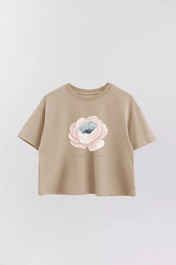 Producto - REMERA CROP ESTAMPADA COASTAL WRAPPED IN SUNSHINE Beige - 0