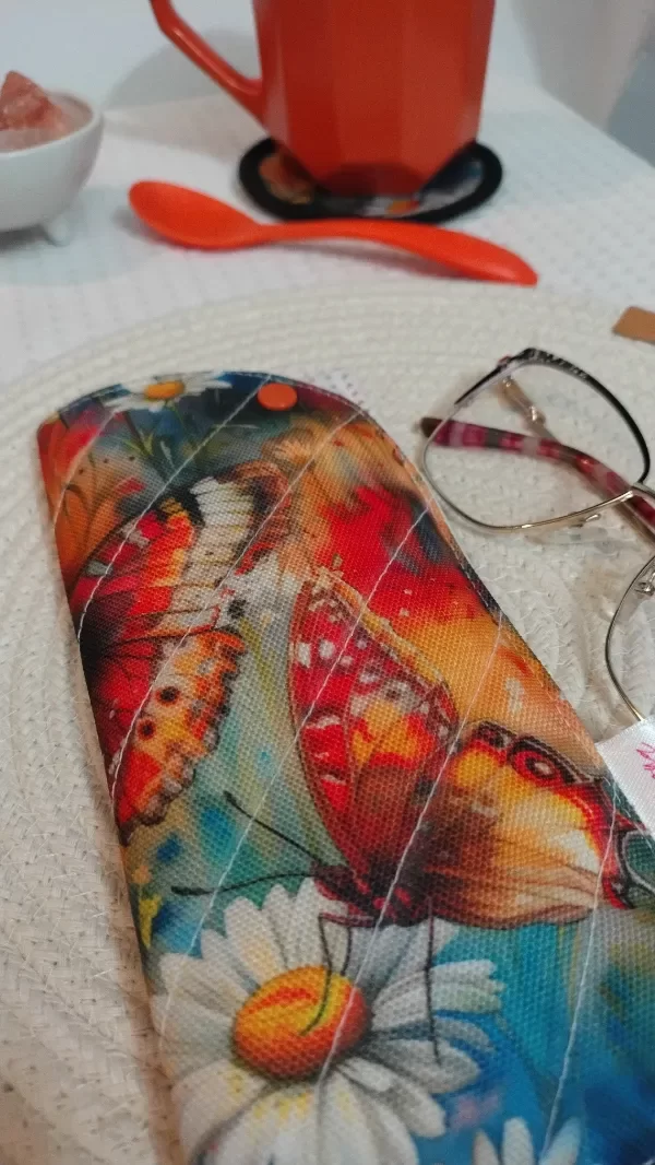 Producto - ESTUCHE PORTA ANTEOJOS MARIPOSAS 1 - 0
