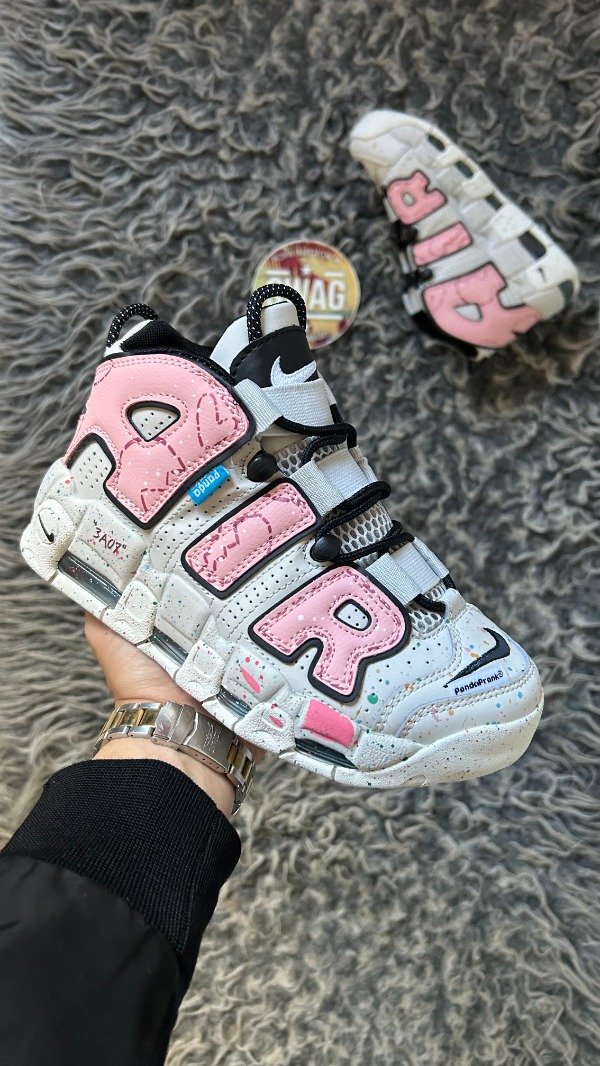 Producto - AIR MORE UPTEMPO CUSTOM PINK PANDA