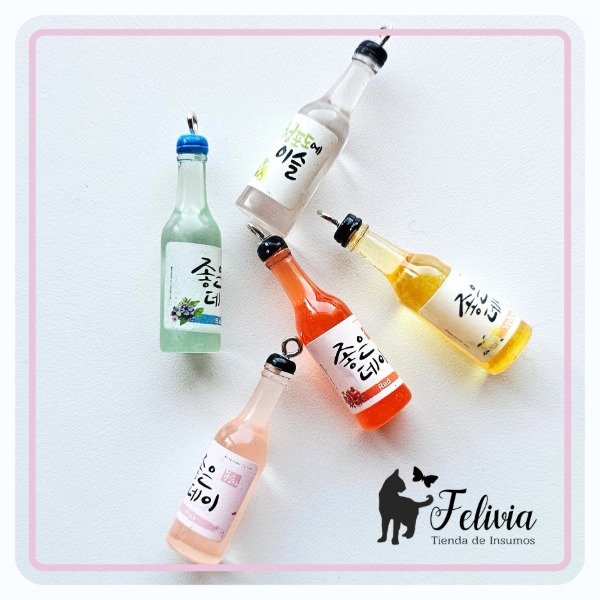 Producto - Dije Botella bebida coreana