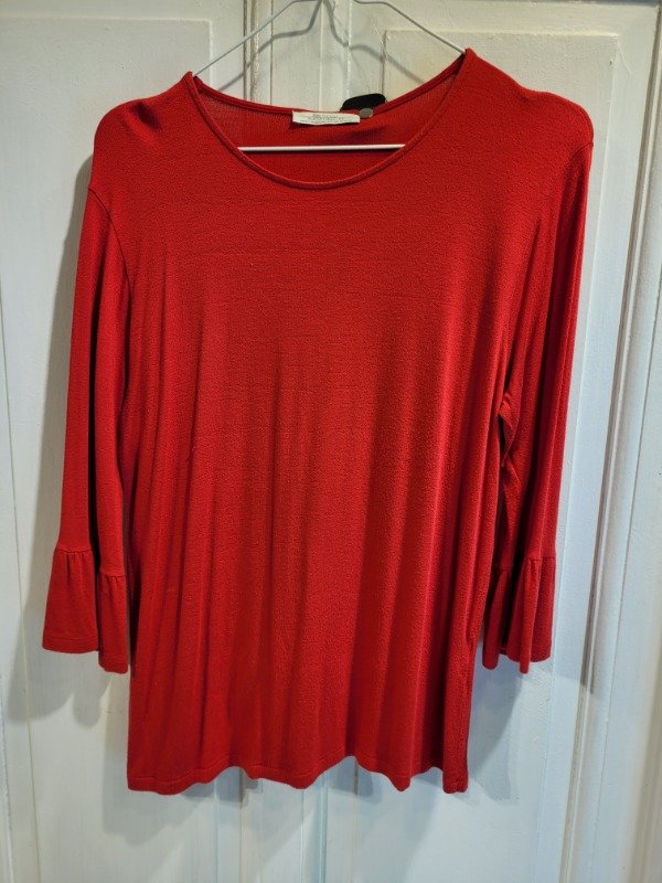 Producto - Remera ZARA colorada Talle M - PRECIO: 40X
