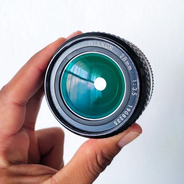 Producto - Nikon Nikkor 28mm f3.5