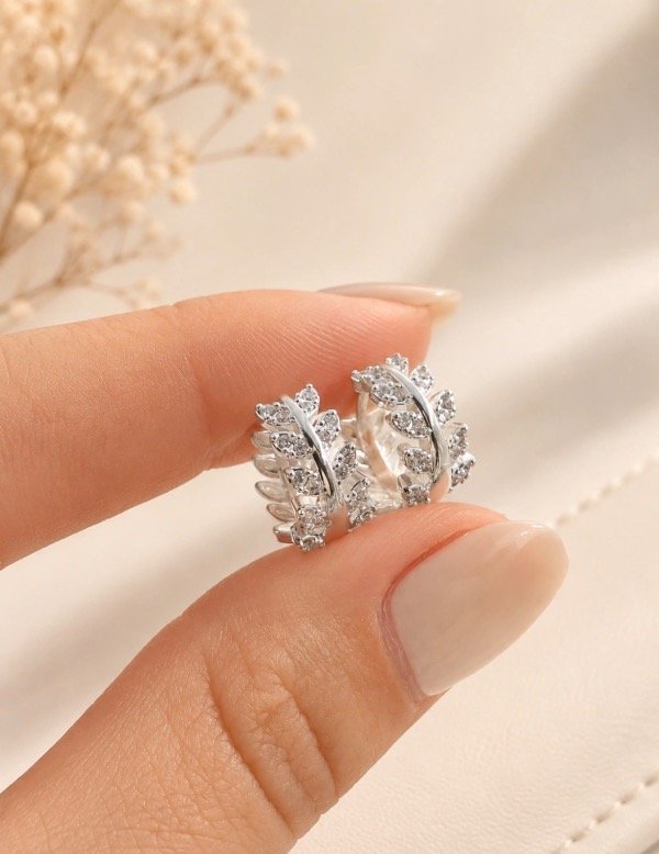 Producto - ARGOLLAS LAUREL CRISTAL
