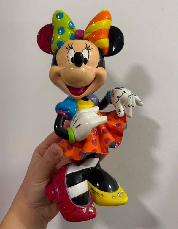 Producto - Estatua Minnie Britto