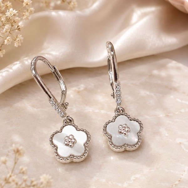 Producto - Aros Brisura Trébol Nácar Plata 925