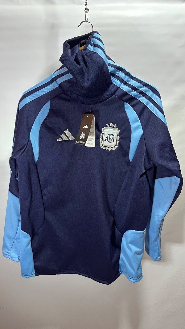 Producto - Buzo AFA Entrenamiento 2026 Cuello Alto