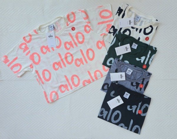 Producto - LINEA ALELI Remeras oversize Crop top Alo