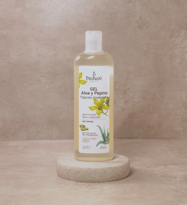 Producto - Gel de Aloe y Pepino Fijación Moderada. Definición y frescura 350ml FRENZZI