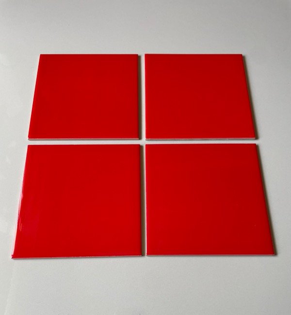 Producto - Azulejo 15 x 15 Color Rojo Brillante