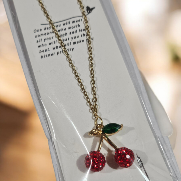 Producto - Collar dorado cereza bolita de fuego