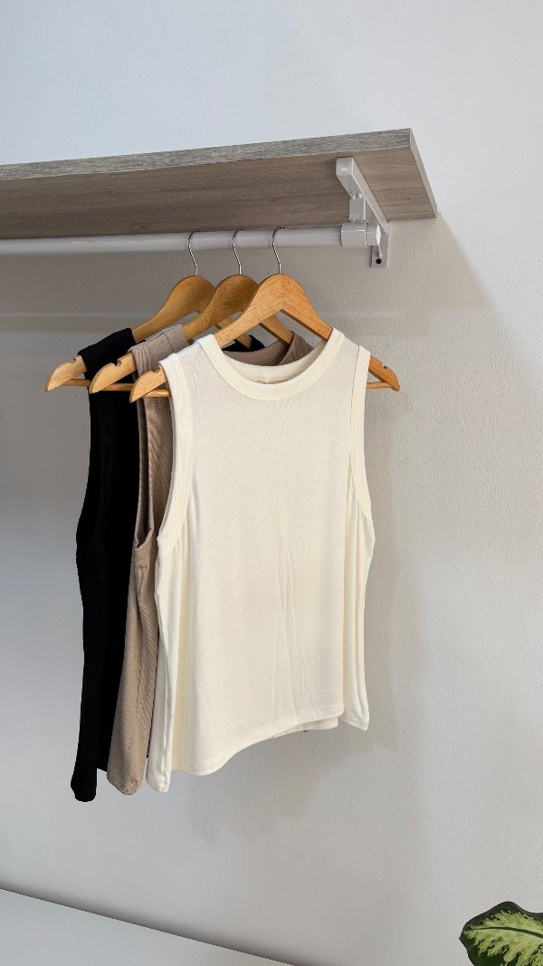 Producto - Musculosa Burdeos