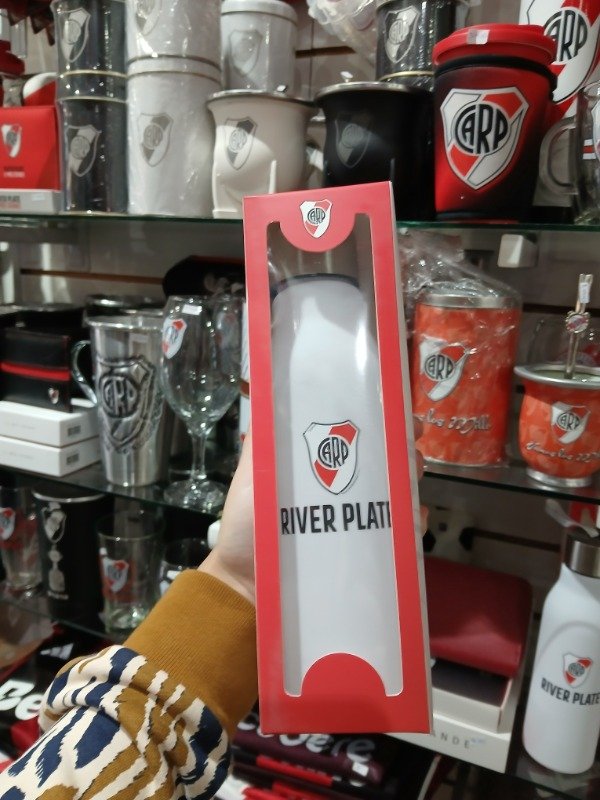 Producto - Botella en caja river - 2