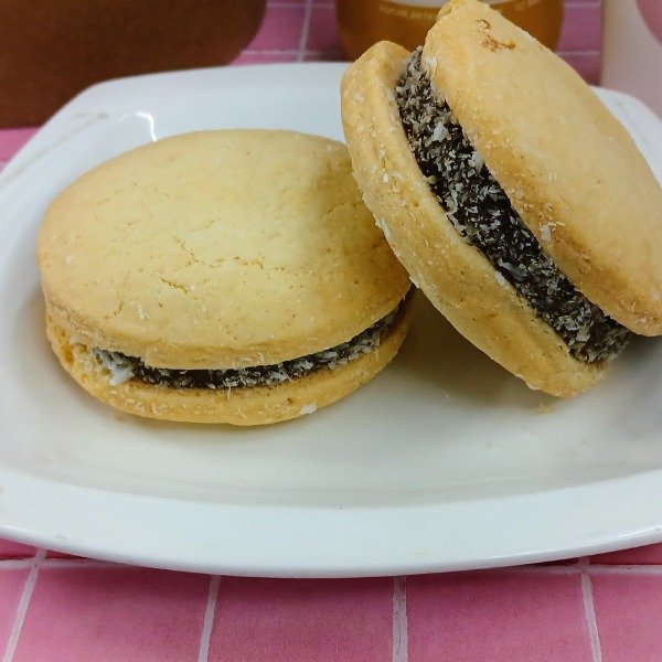 Producto - BOX DE ALFAJORES DE MAICENA GRANDES