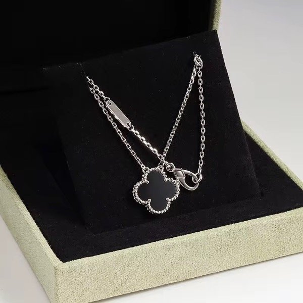 Producto - COLLAR VAN CLEEF PLATA NEGRO