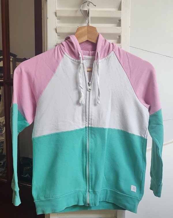 Producto - Campera CHEEKY, verde blanca y rosa talle 10