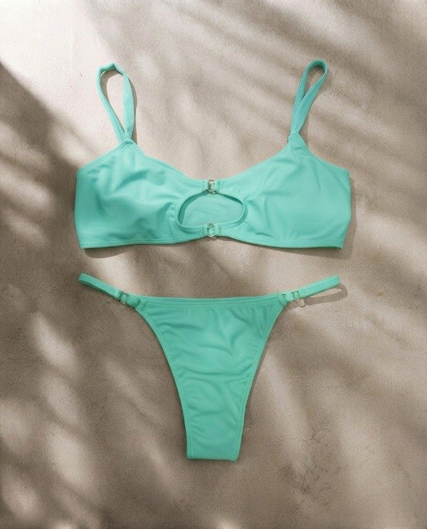 Producto - Bikini con top con detalle en escote y less regulable AL COSTO - 2