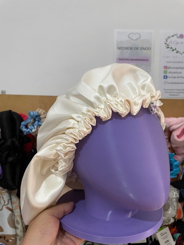 Producto - Cofia de satén beige