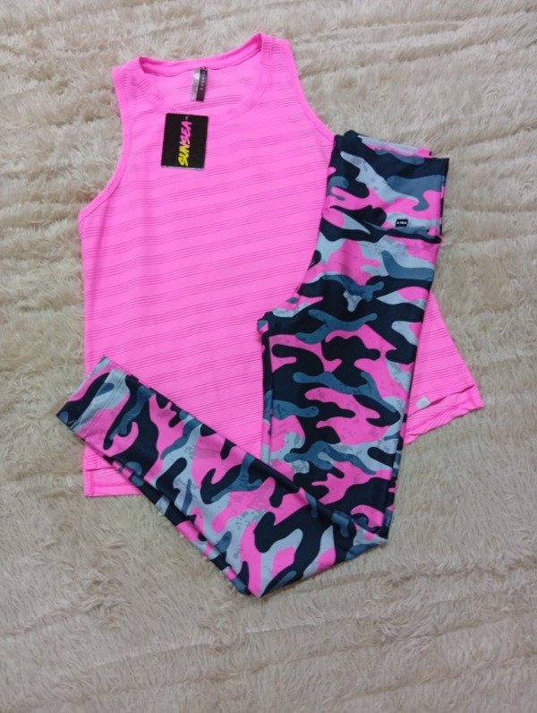 Producto - Chupín camuflado y musculosa rosa chicle
