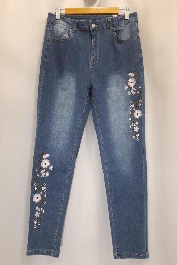 Producto - JEAN CHUPIN BORDADO MOD. 6 IMPORTADO SHEIN