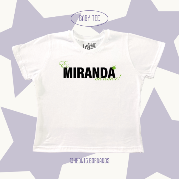 Baby Tee Es MIRANDA! Mi Amor verde — imagen 2