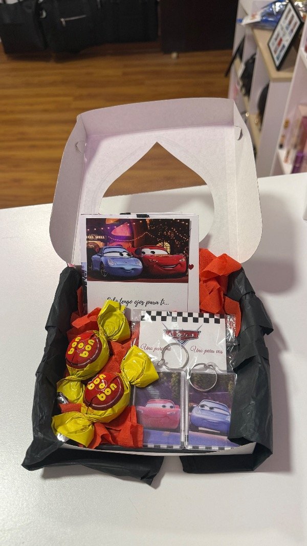 Producto - Box Cars con llaveros para compartir - 5