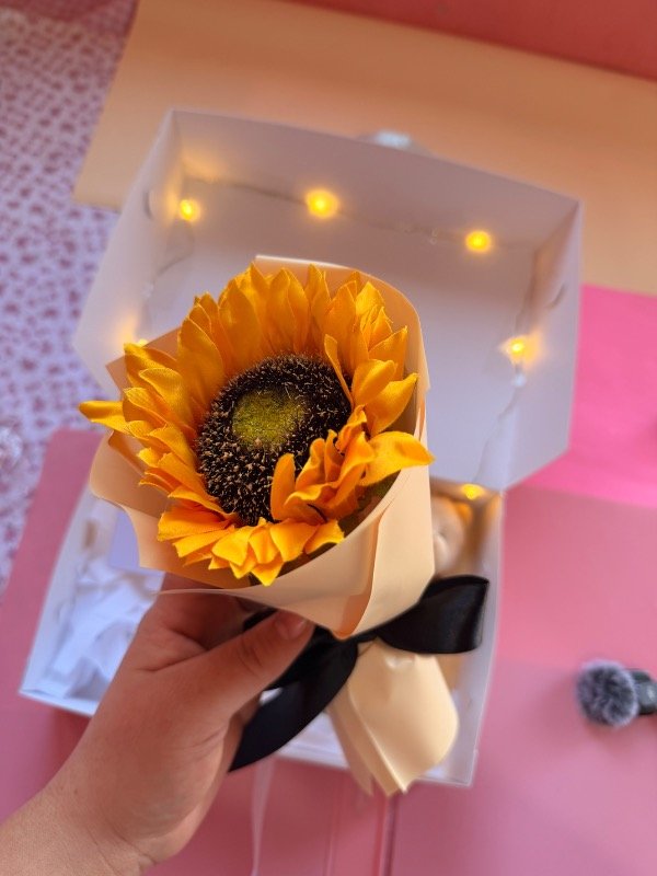 Producto - Box Flores amarillas girasol - 1