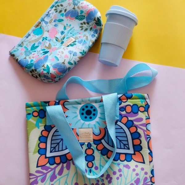 Producto - Combo bolso porta tutti, neccesaire, vaso térmico