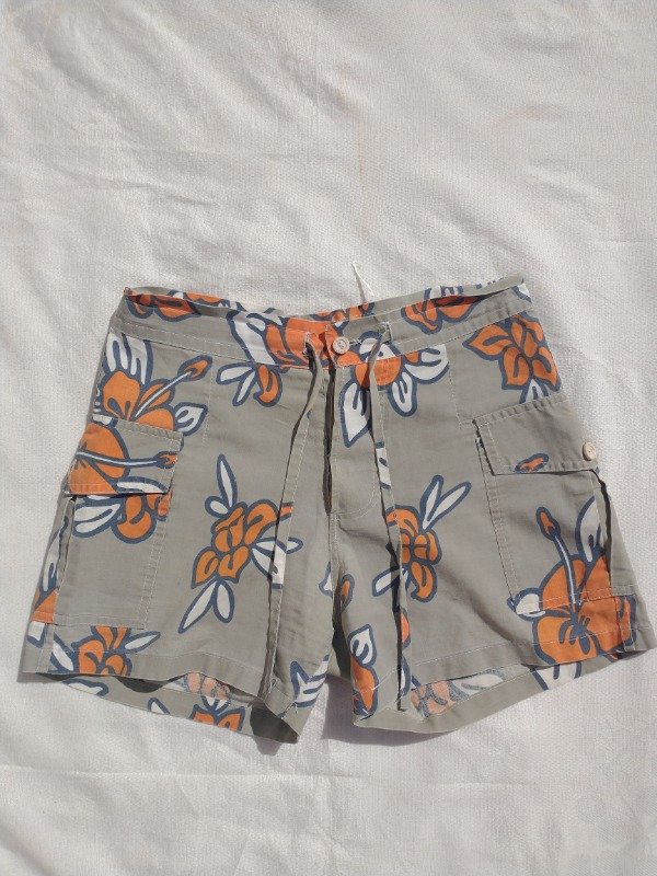 Producto - Short Hawai gris