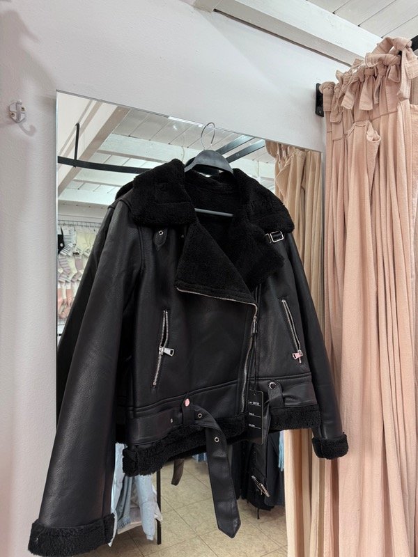 Producto - Gamulan negro
