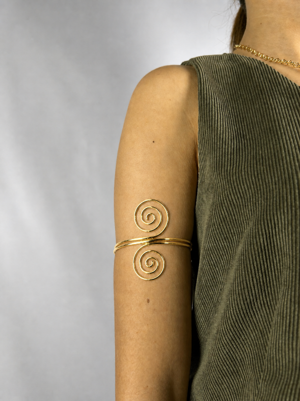 Producto - BRAZALETE DORADO 5016
