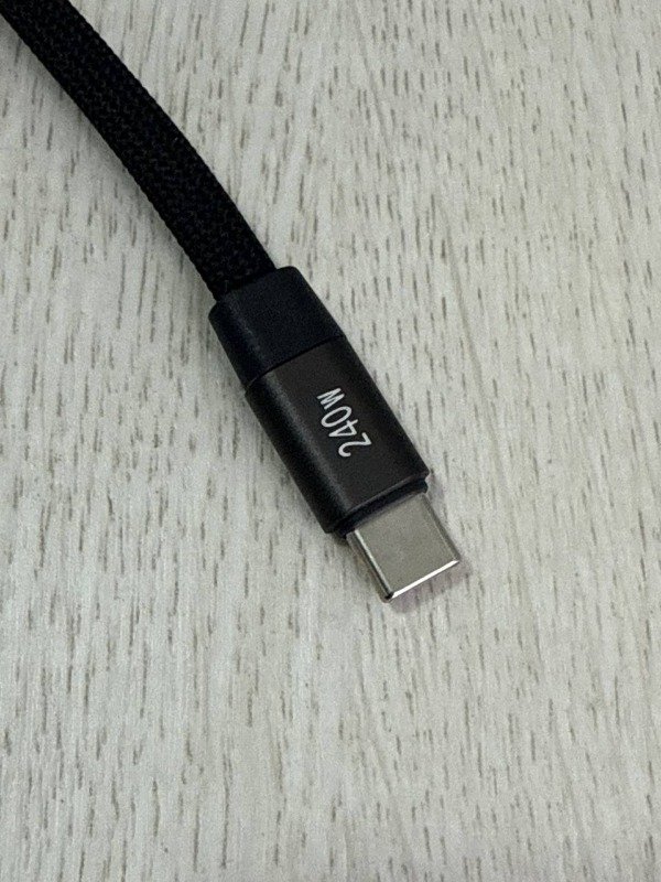Producto - CABLE SOUL CON SOPORTE INCLUIDO 1.5 METROS - TIPO C A TIPO C - 2