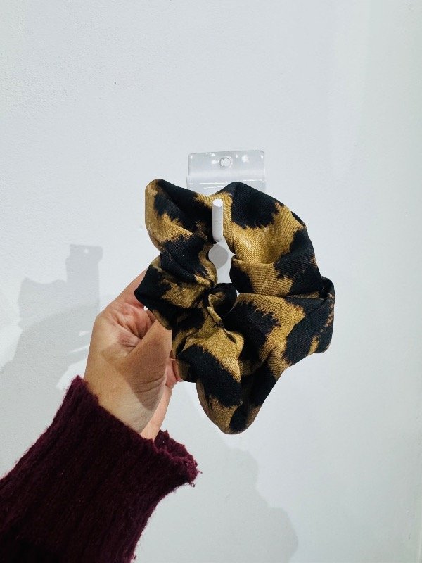 Producto - Scrunchie leopardo