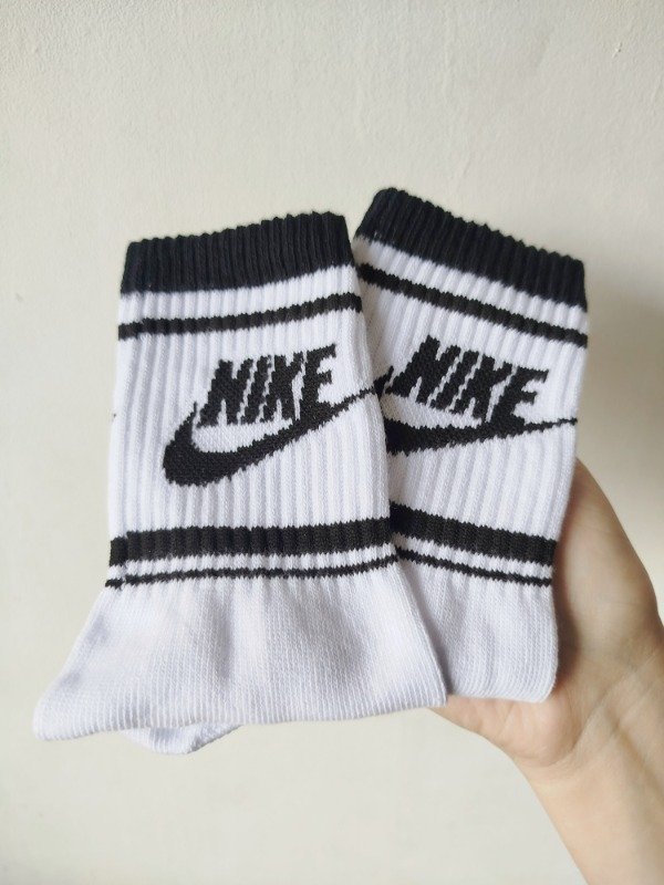 Producto - Tenis rose retro blanco y negro