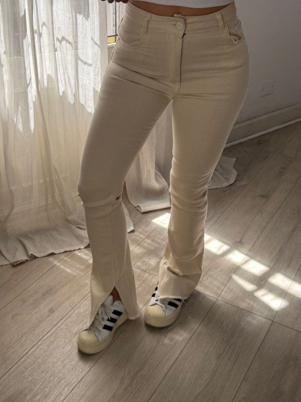 Producto - PANTALON DE JEANS CREMA TALLE 24 SIN CAMBIO, NI DEVOLUCIÓN