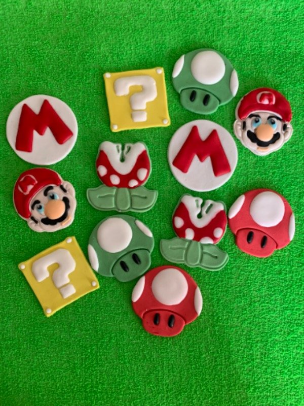 Producto - Set Mario Bros en pastillaje x12 unidades (formitas surtidas)