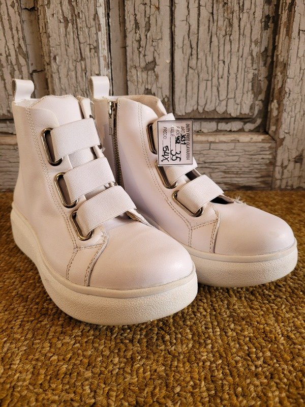 Producto - Botitas de cuero con elástico y cierre Nuevas Talle 35 - PRECIO: 54X