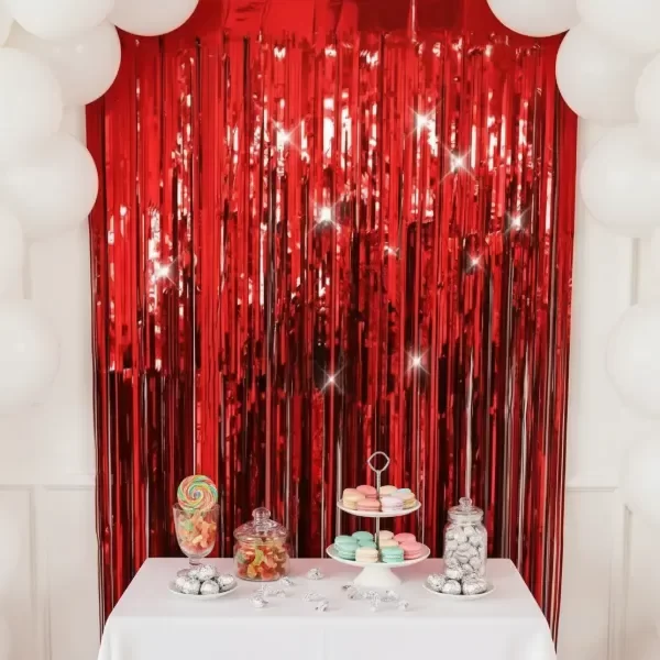 Producto - Cortina Roja LLuvia Material Metalizado