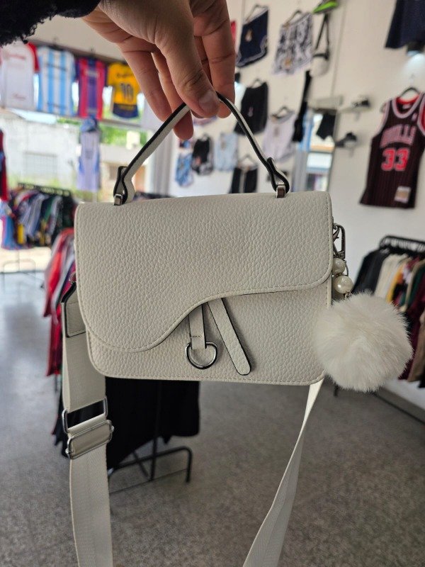 Producto - Cartera Chick Pompom Gris