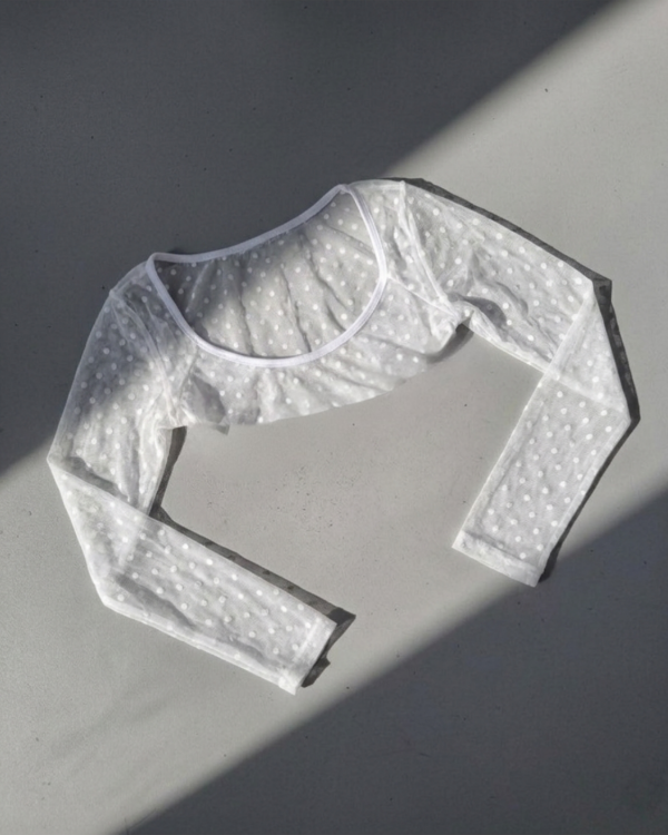 Producto - Manguitas de tul bordado